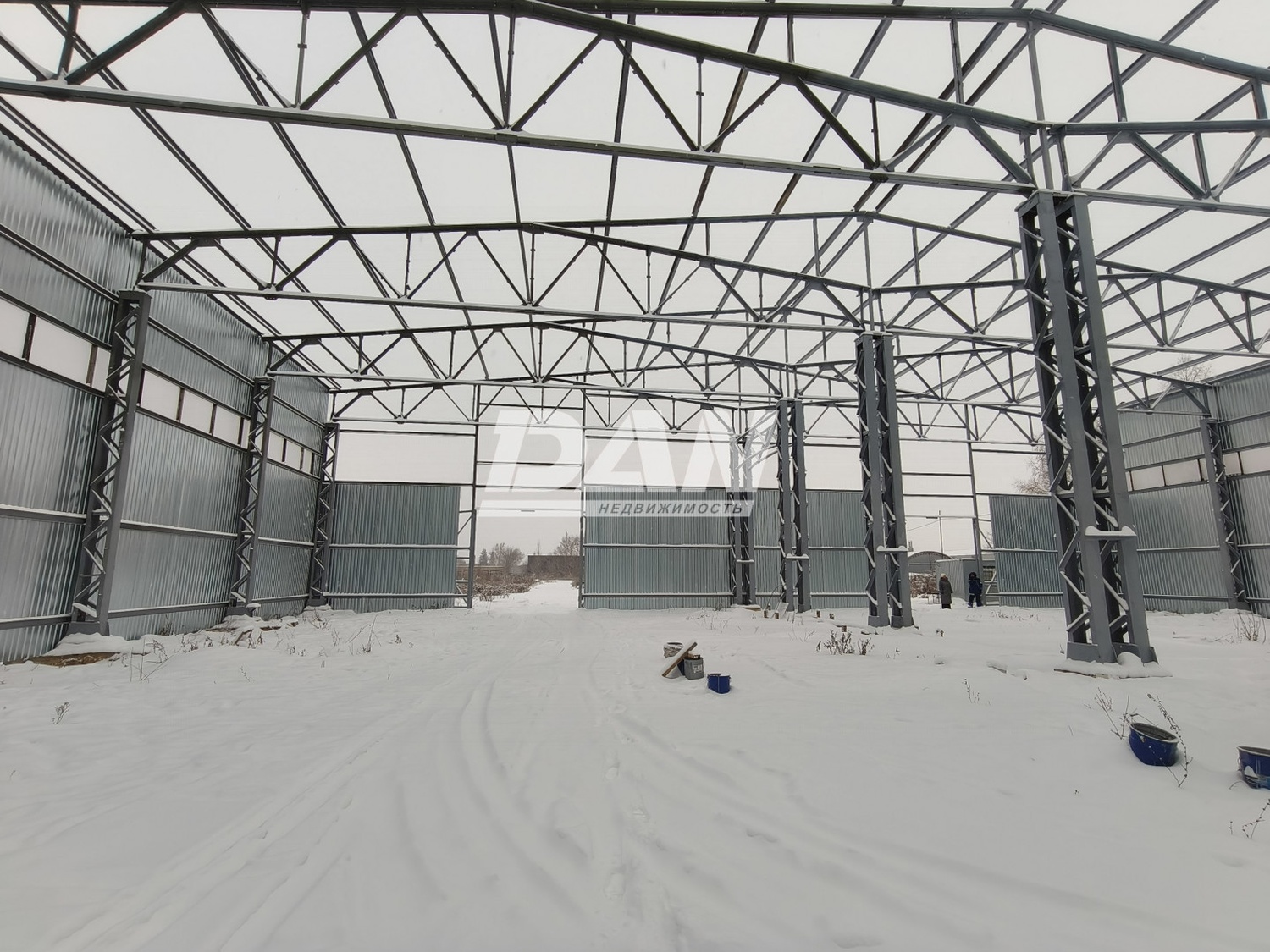 Склад 1300 м²