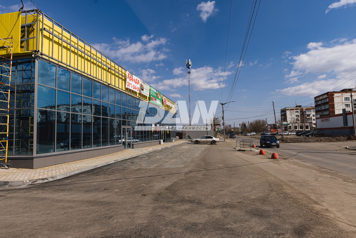 Торговое помещение 378,3 м²