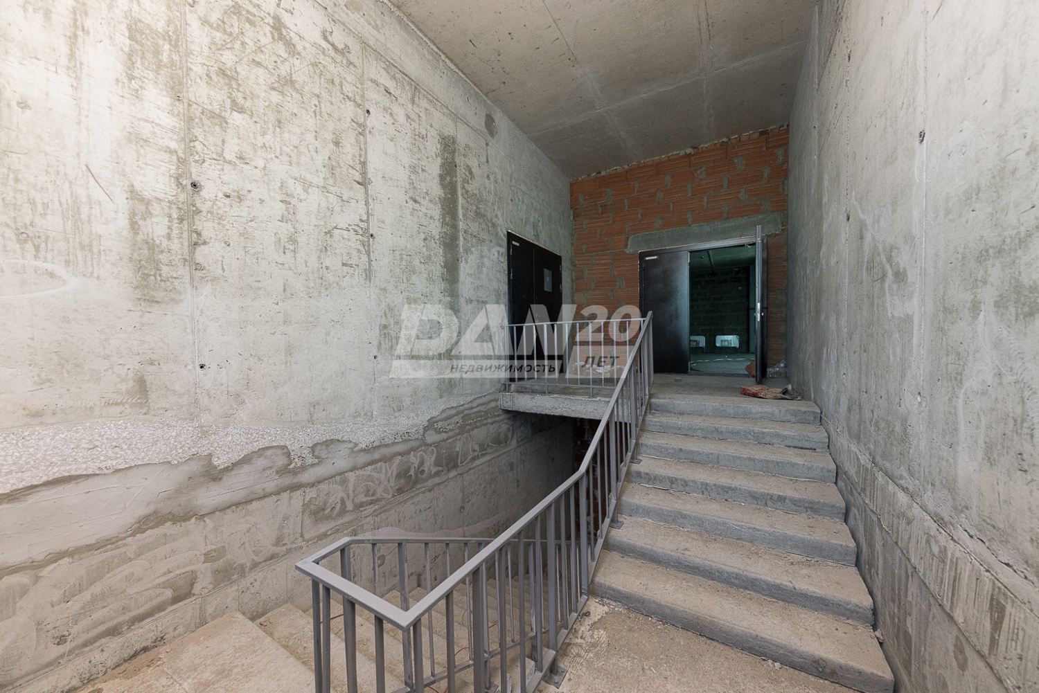 Торговая площадь 296,8 м²