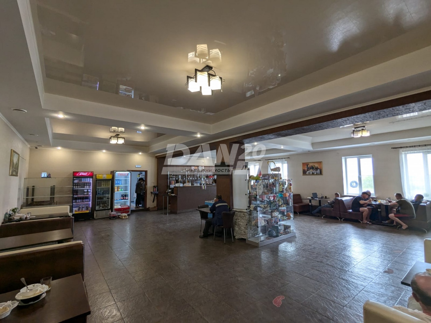Торговое помещение 329,3 м²