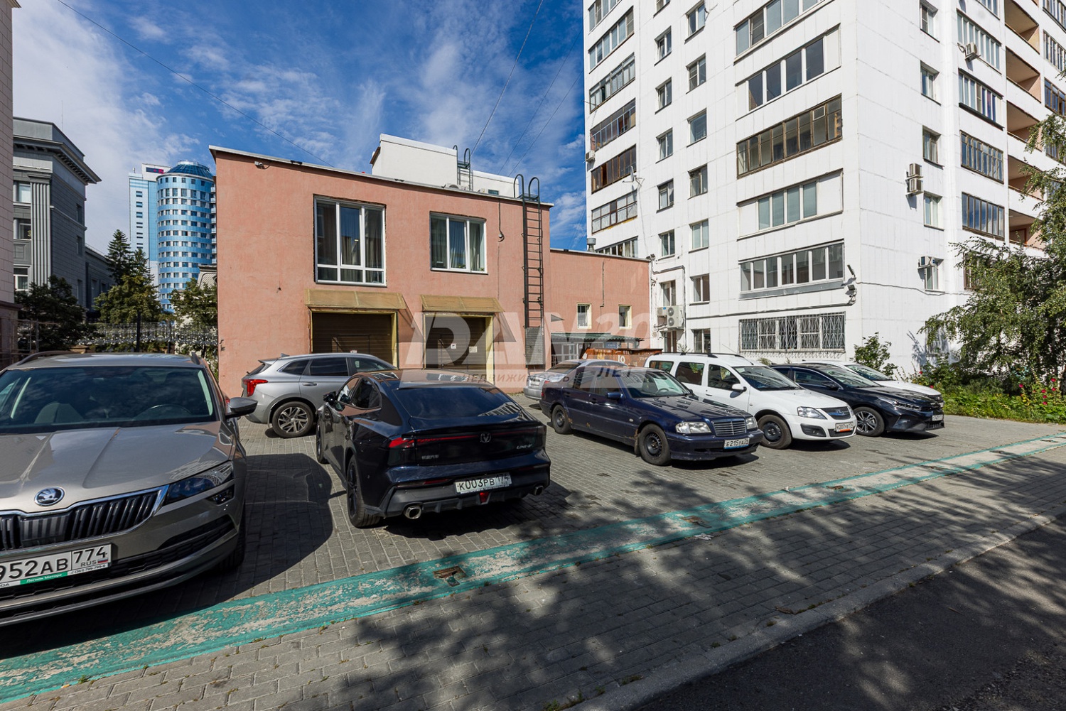 Помещение свободного назначения 1536,8 м²