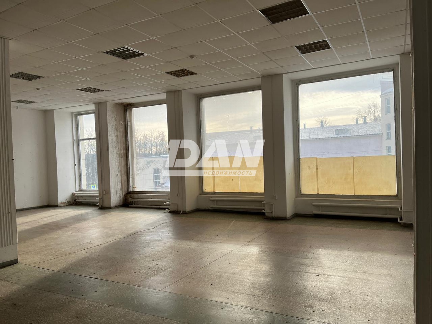 Помещение свободного назначения 450 м²