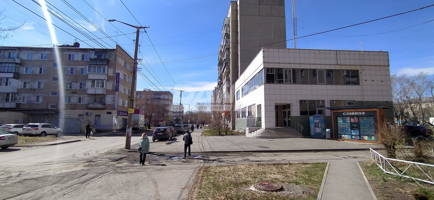 Торговое помещение 215,2 м²