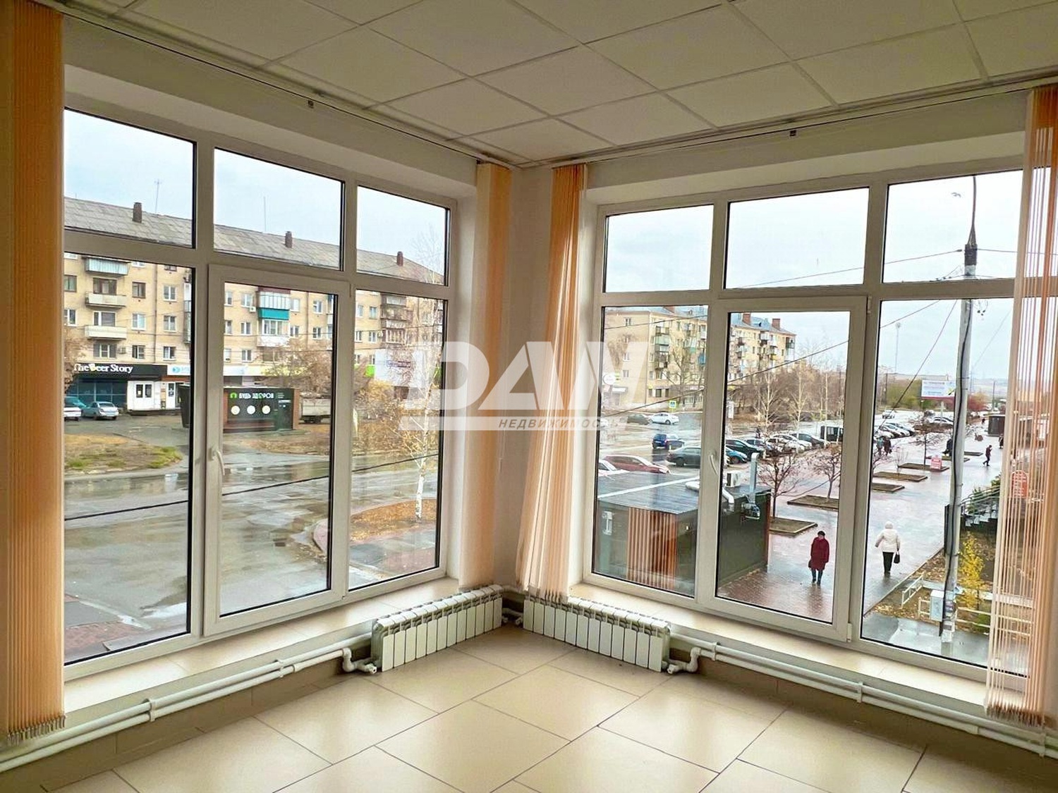 Торговая площадь 344,9 м²