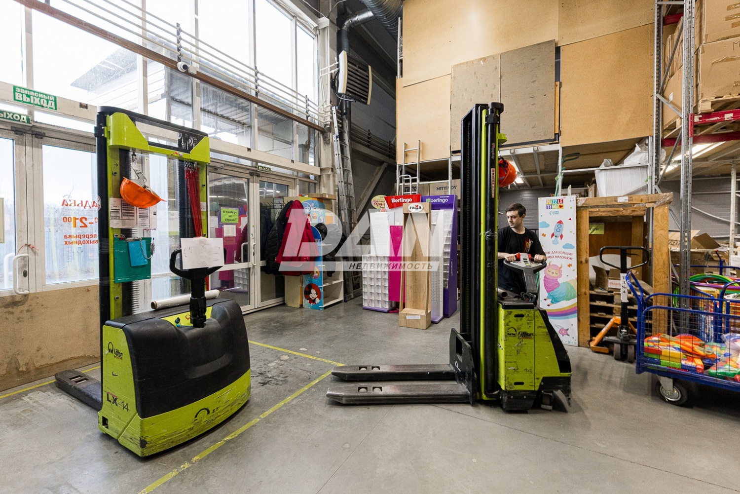 Склад 7102 м²