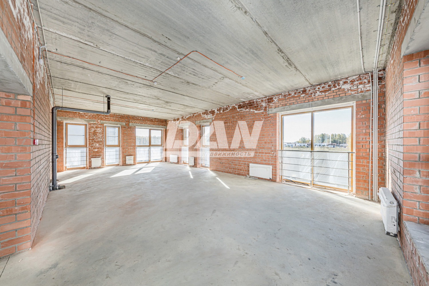 Торговая площадь 599,7 м²