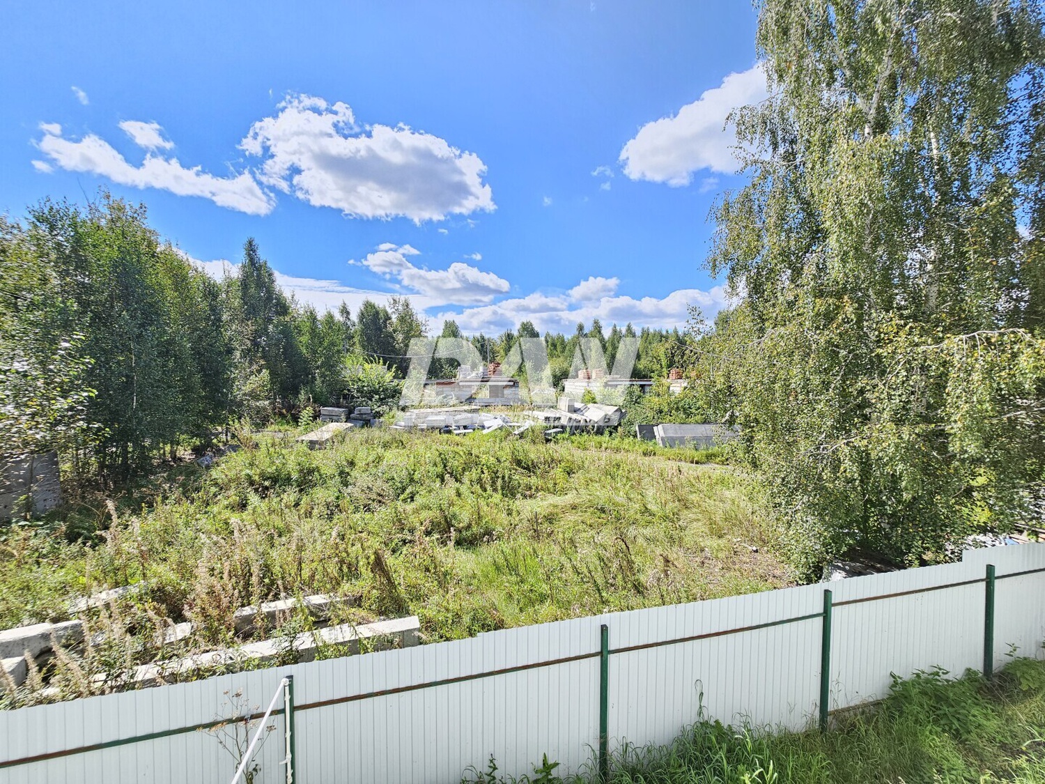 Помещение свободного назначения 330 м²