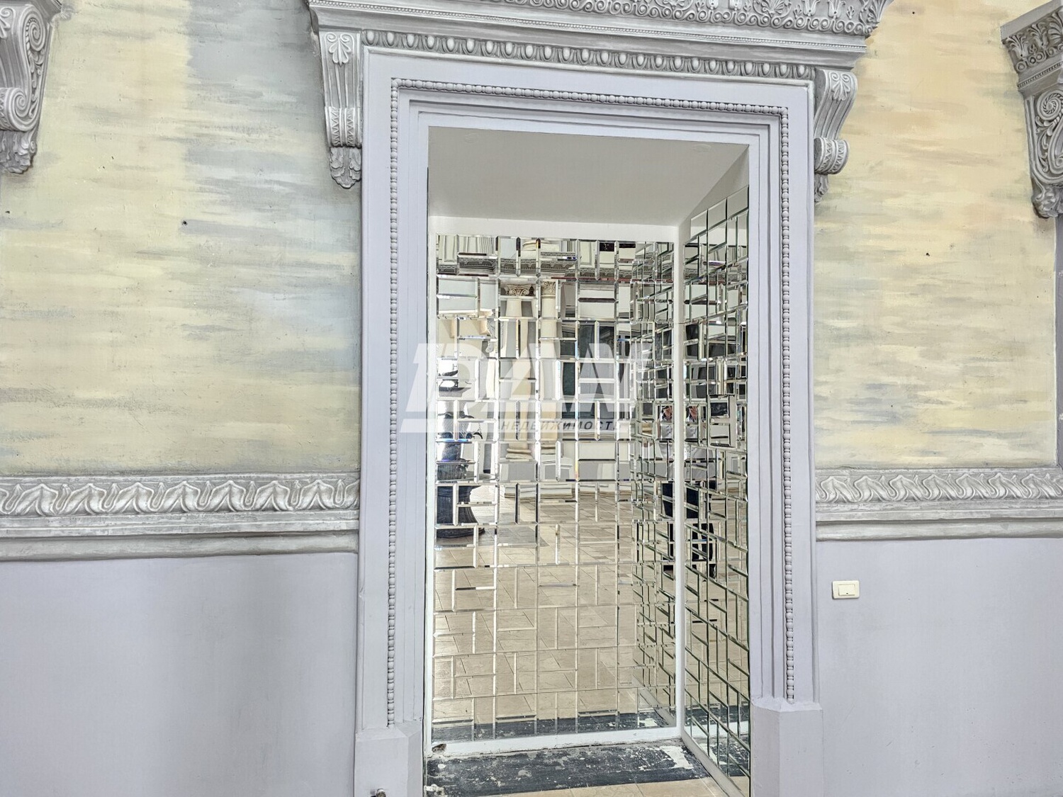 Торговое помещение 1439,5 м²