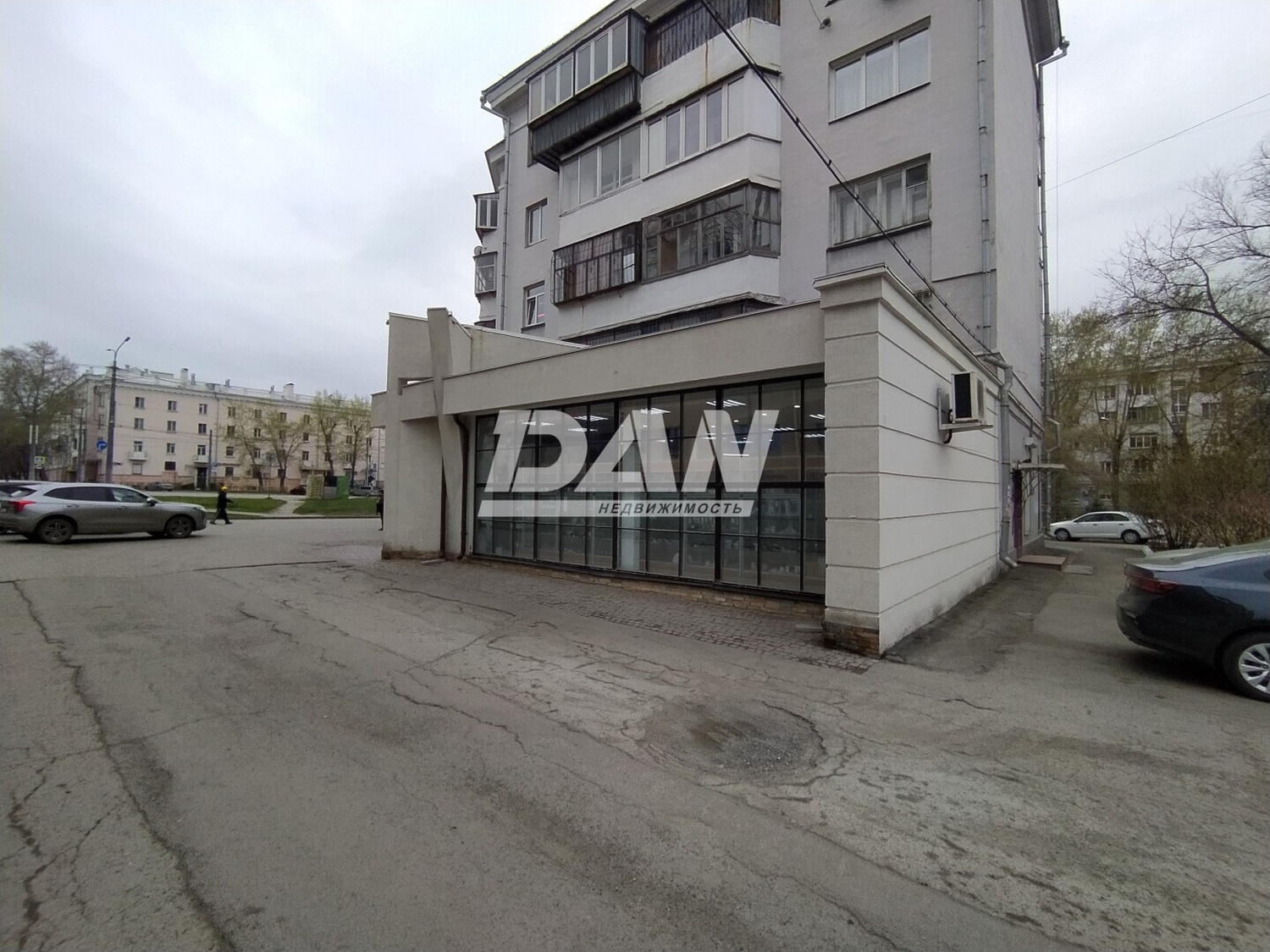 Помещение свободного назначения 387,6 м²