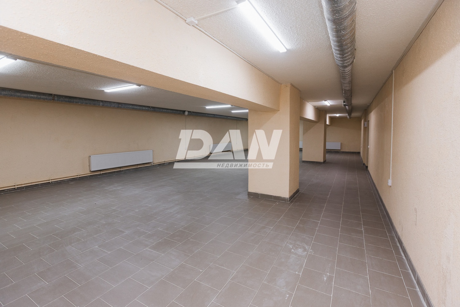 Помещение свободного назначения 610 м²