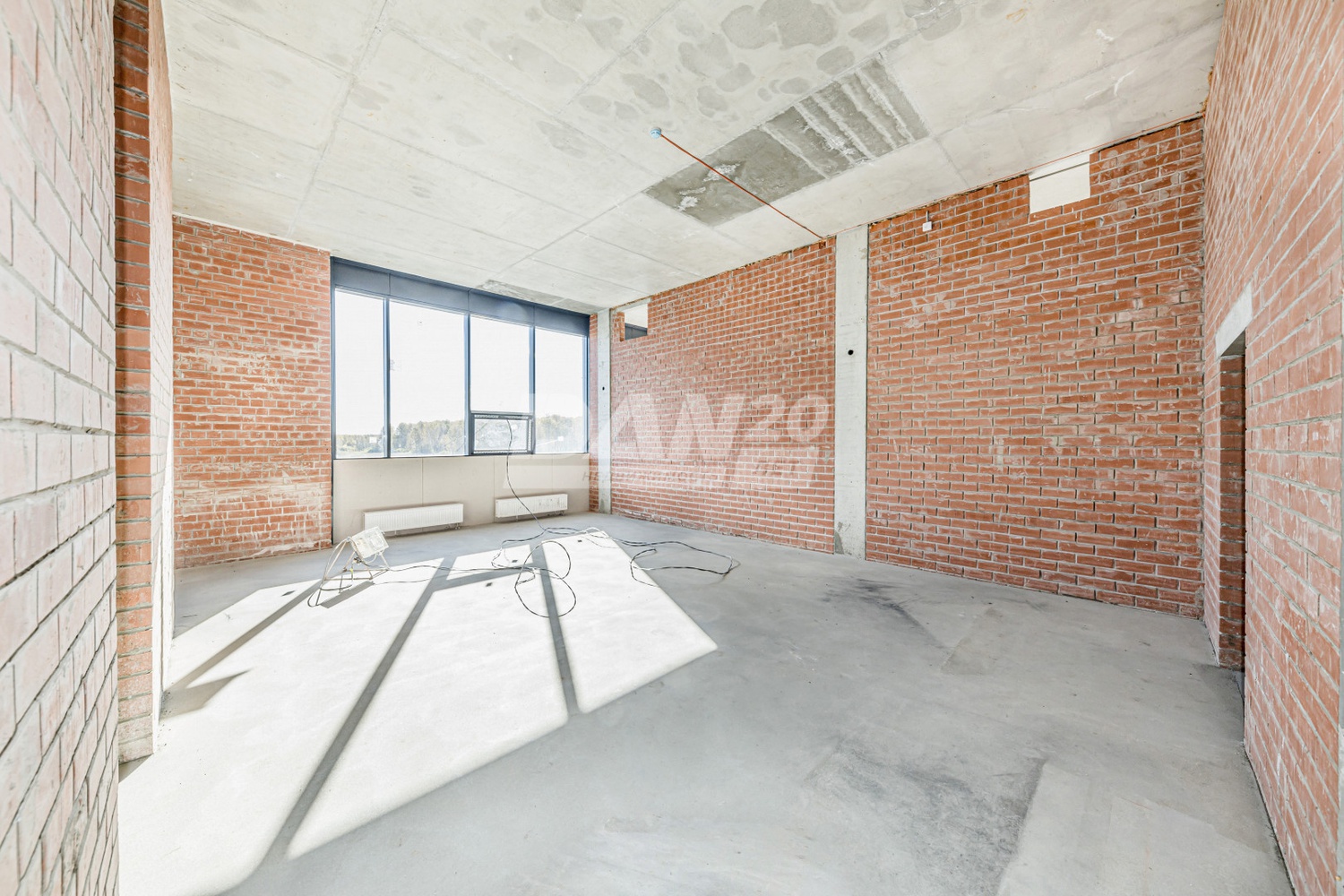 Помещение свободного назначения 641,3 м²
