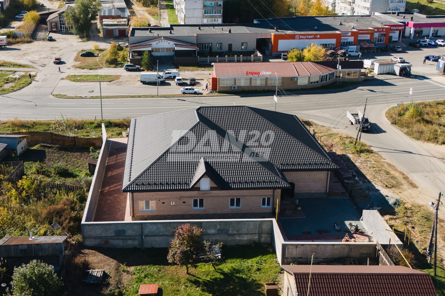 Торговое помещение 180 м²