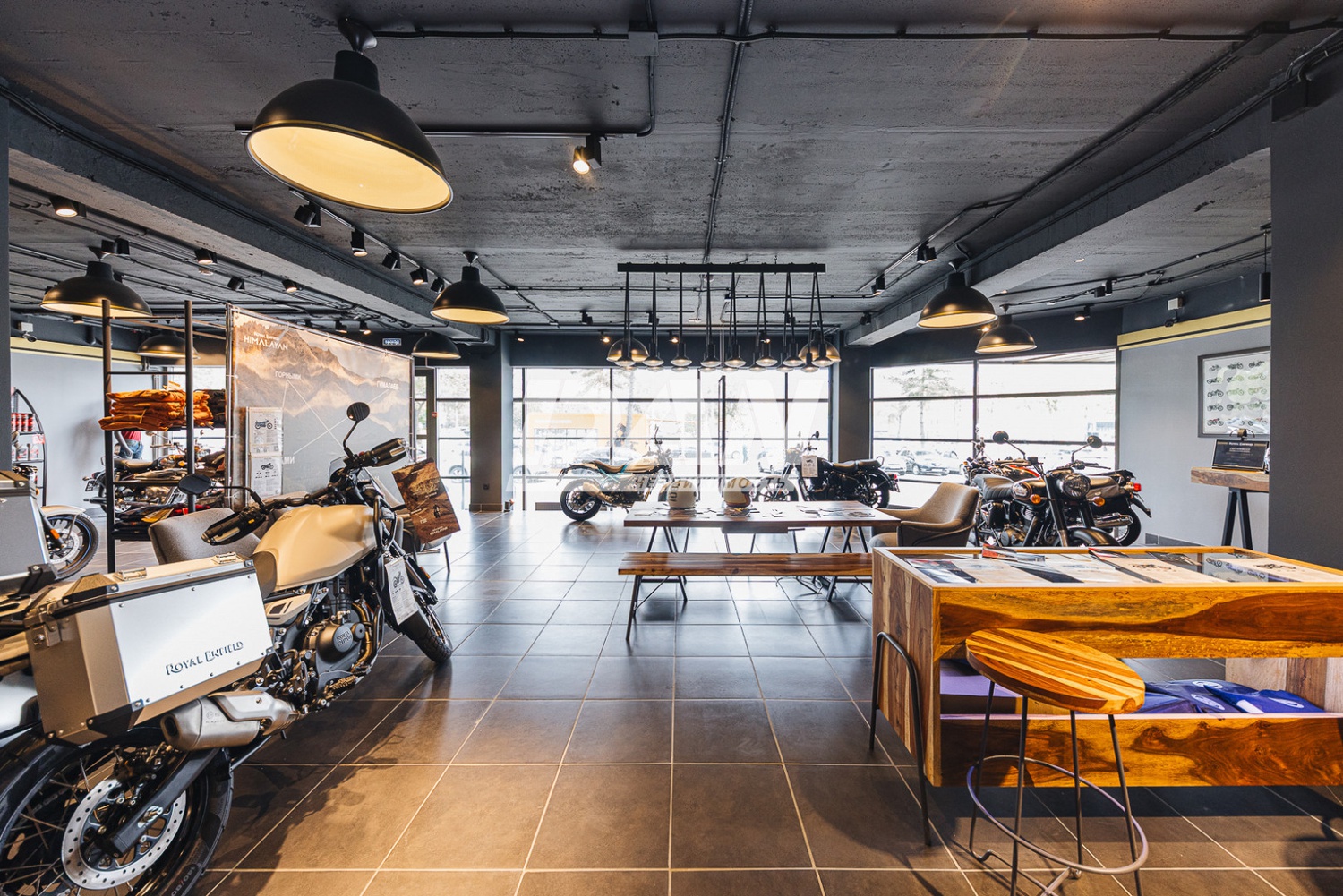 Торговое помещение 311 м²