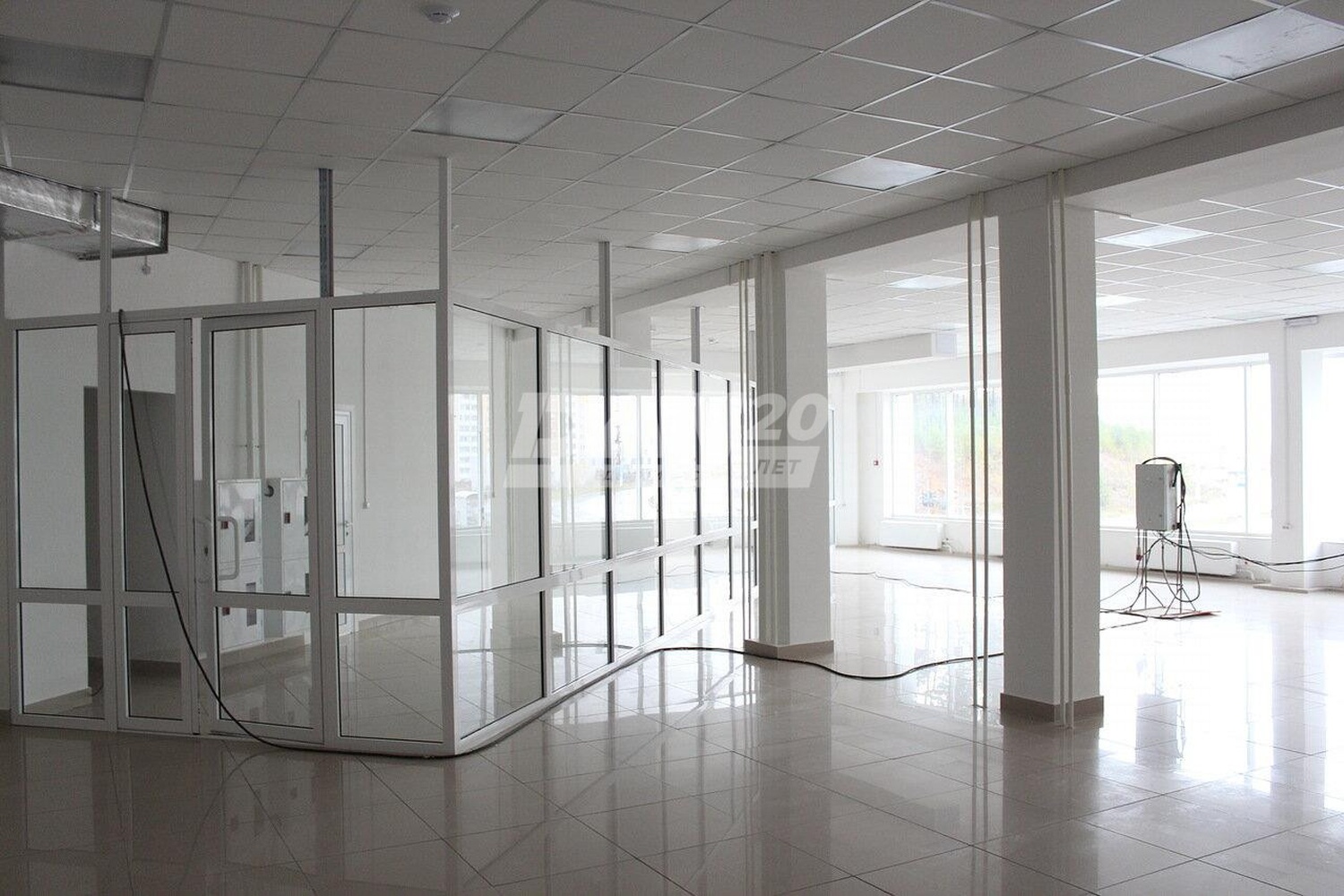 Помещение свободного назначения 522 м²