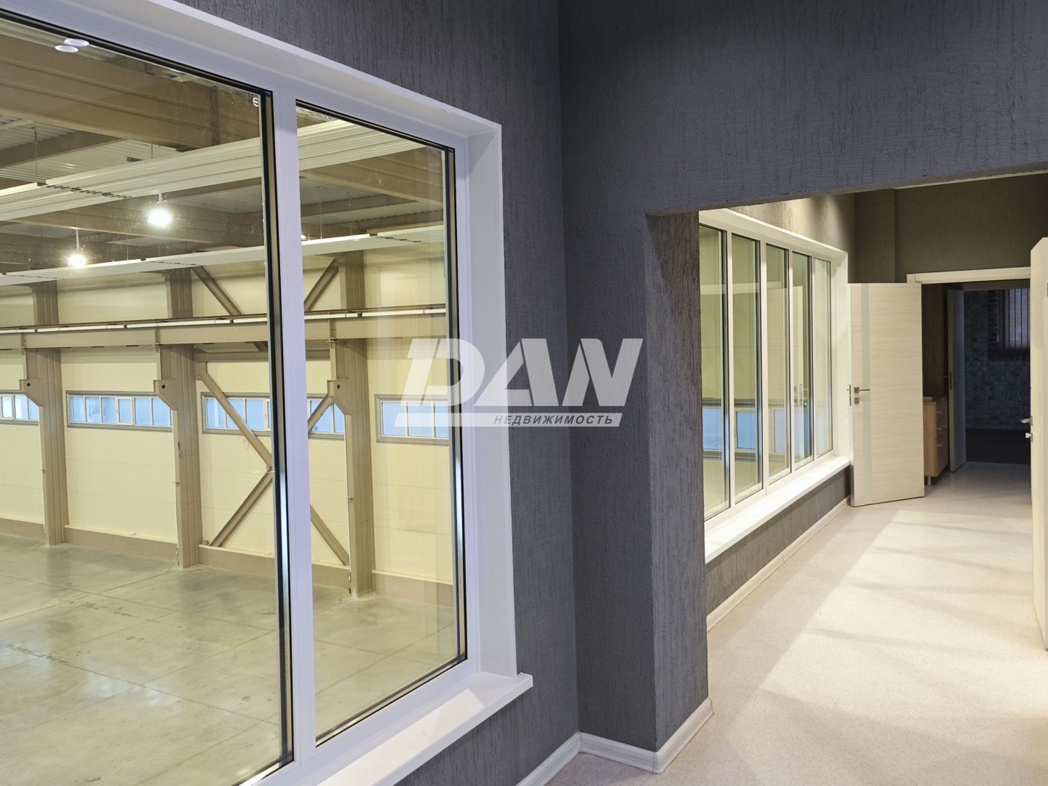 Помещение свободного назначения 953 м²