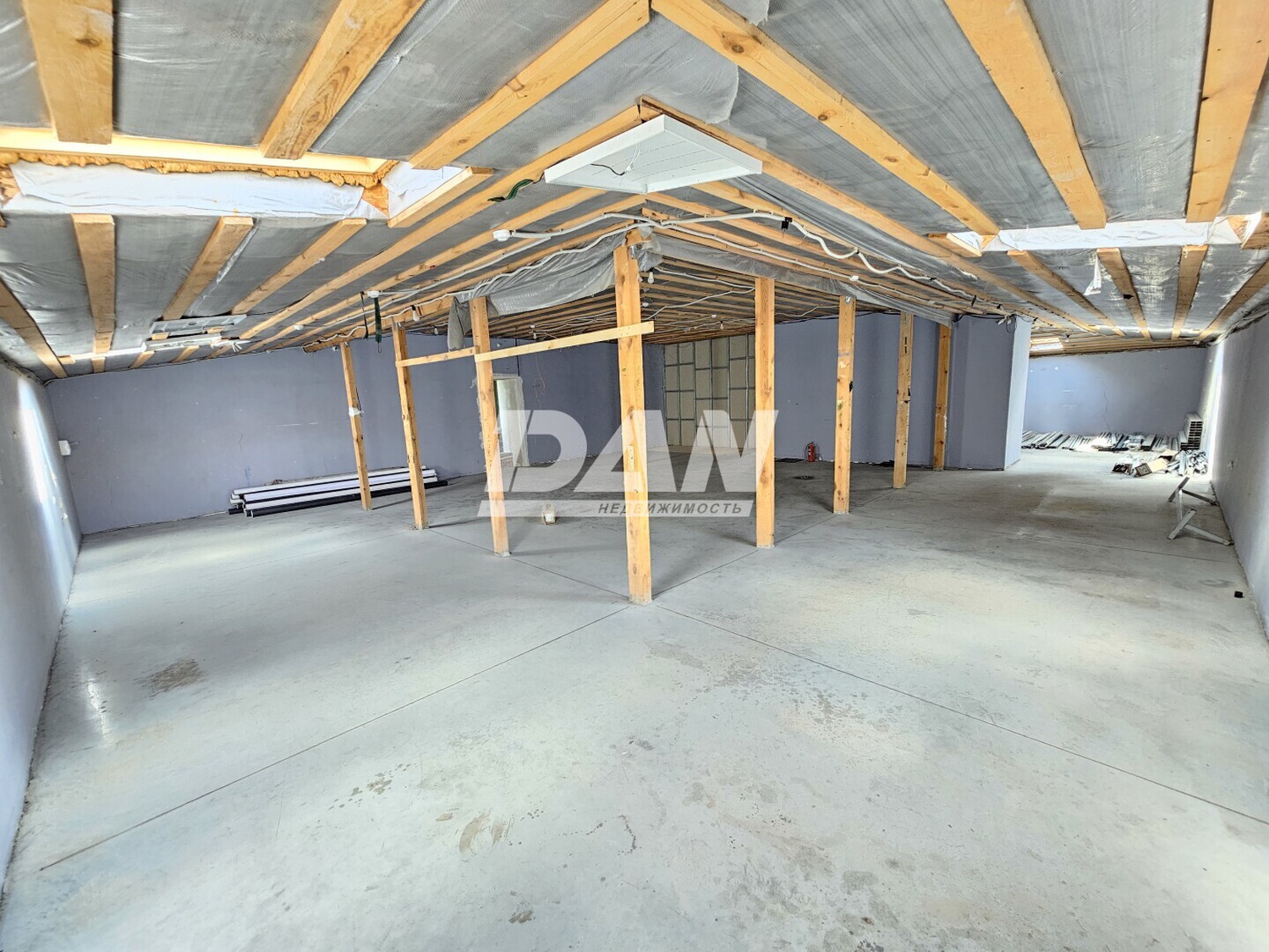 Помещение свободного назначения 330 м²