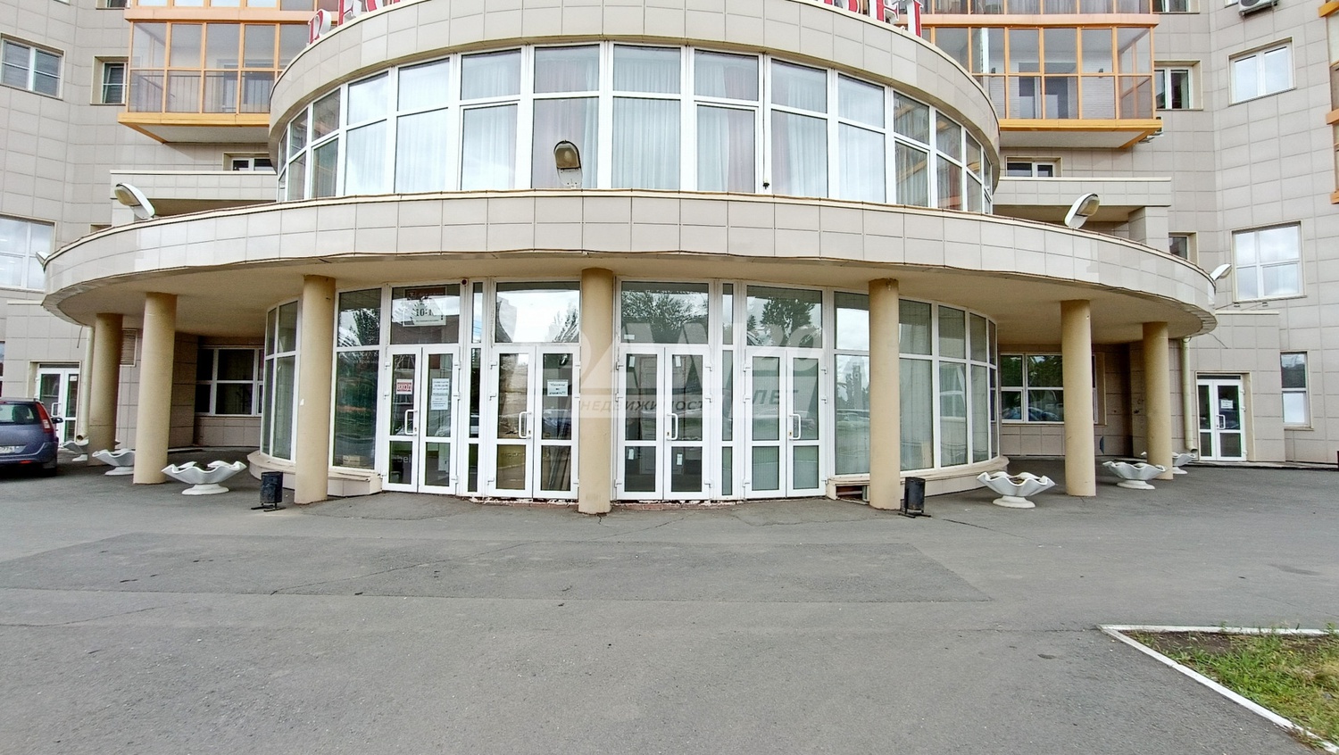 Помещение свободного назначения 1130 м²
