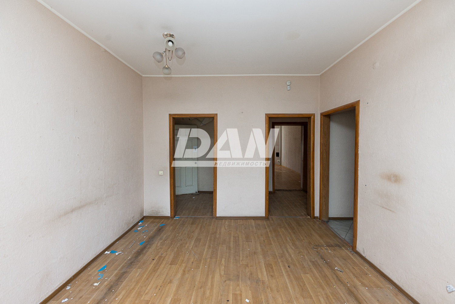 Торговое помещение 300 м²