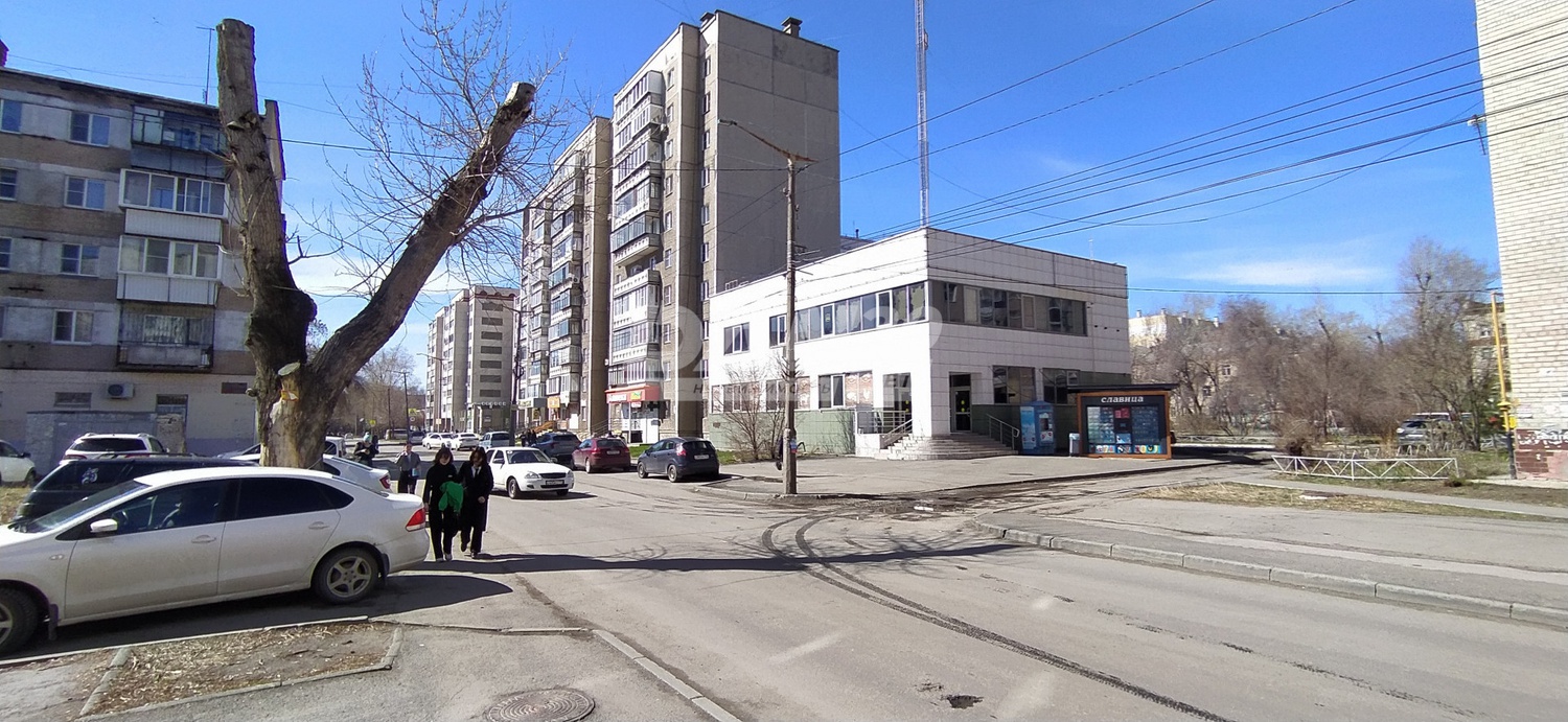Торговое помещение 215,2 м²