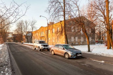 Фонд имущества перепродал аварийное здание во Фрунзенском районе с превышением 1,7 начальной цены