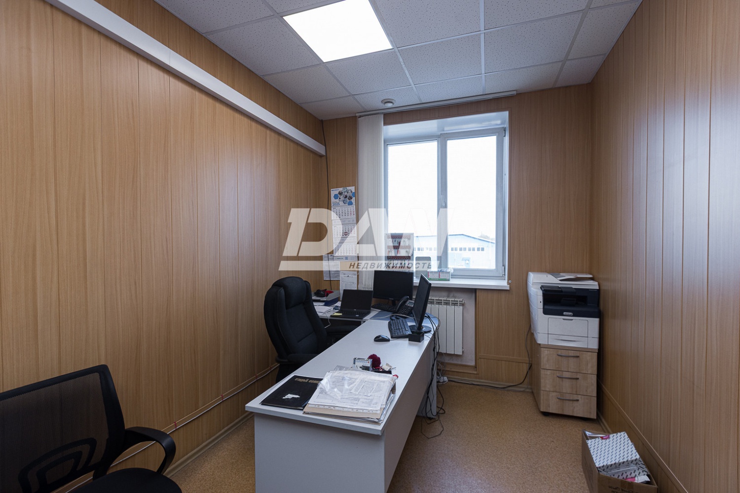 Склад 8490 м²