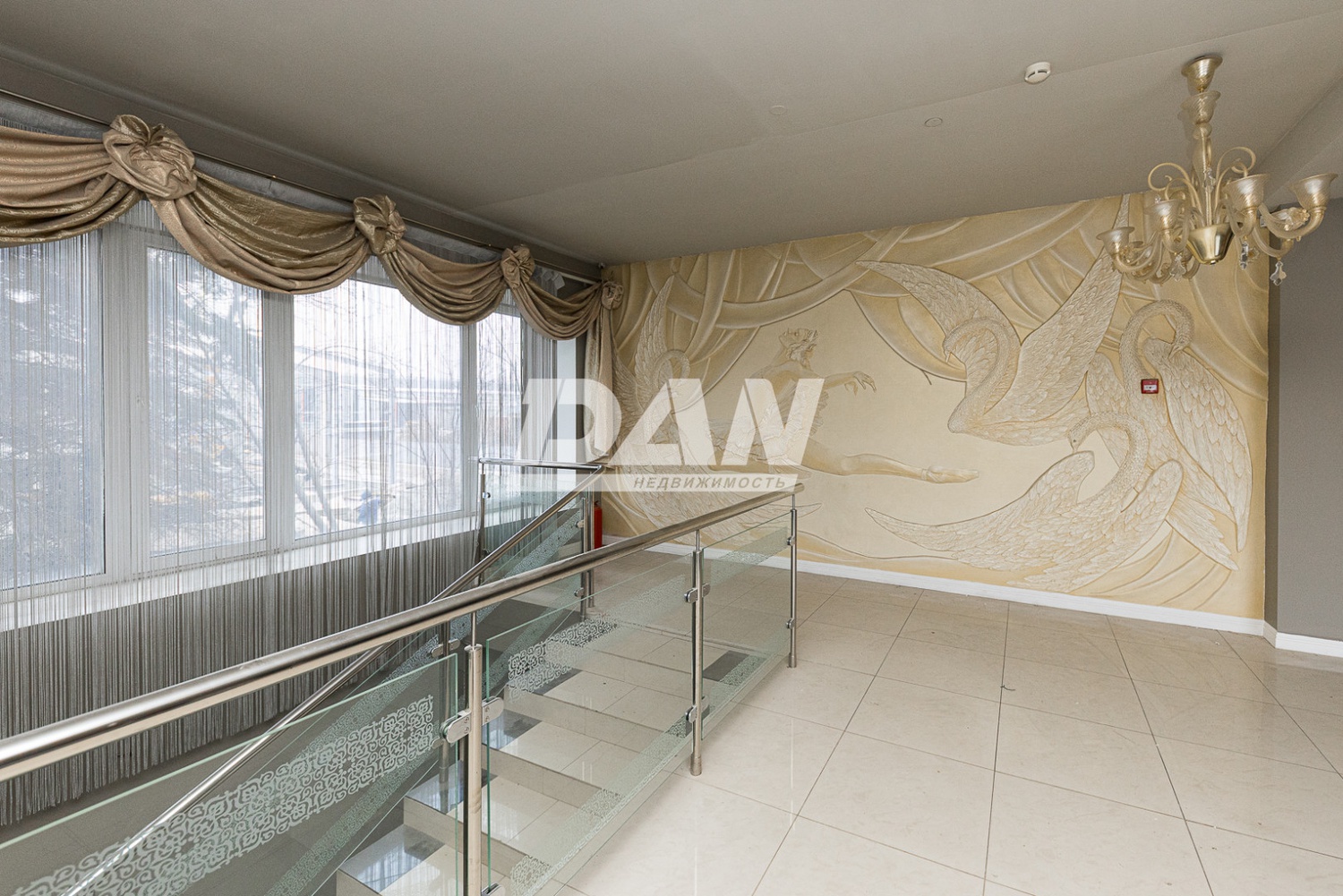 Помещение свободного назначения 682 м²