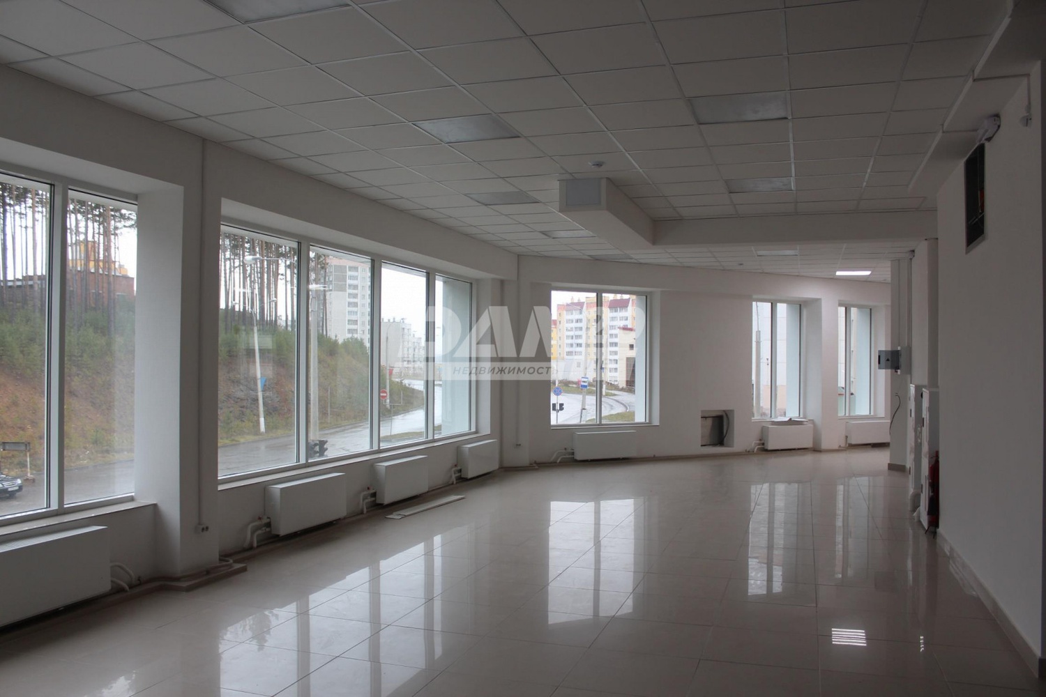 Помещение свободного назначения 522 м²