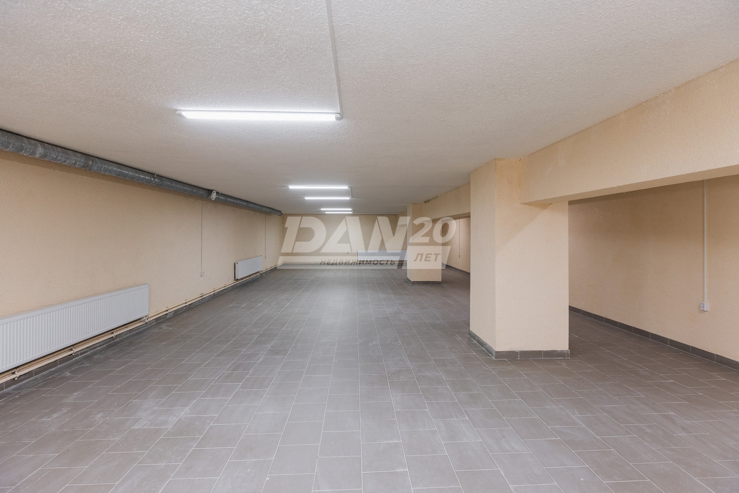 Помещение свободного назначения 610 м²