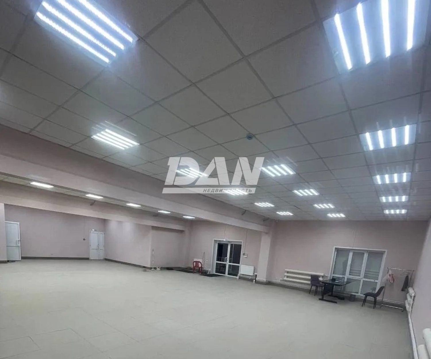 Помещение свободного назначения 247,4 м²