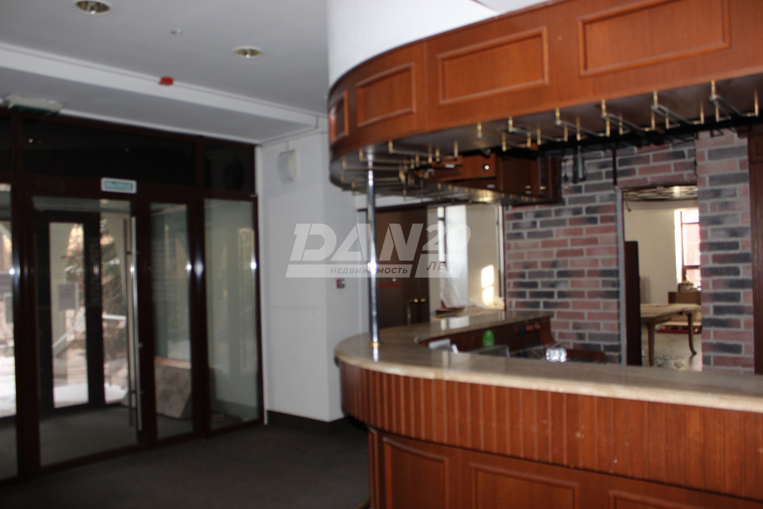 Помещение свободного назначения 897,7 м²