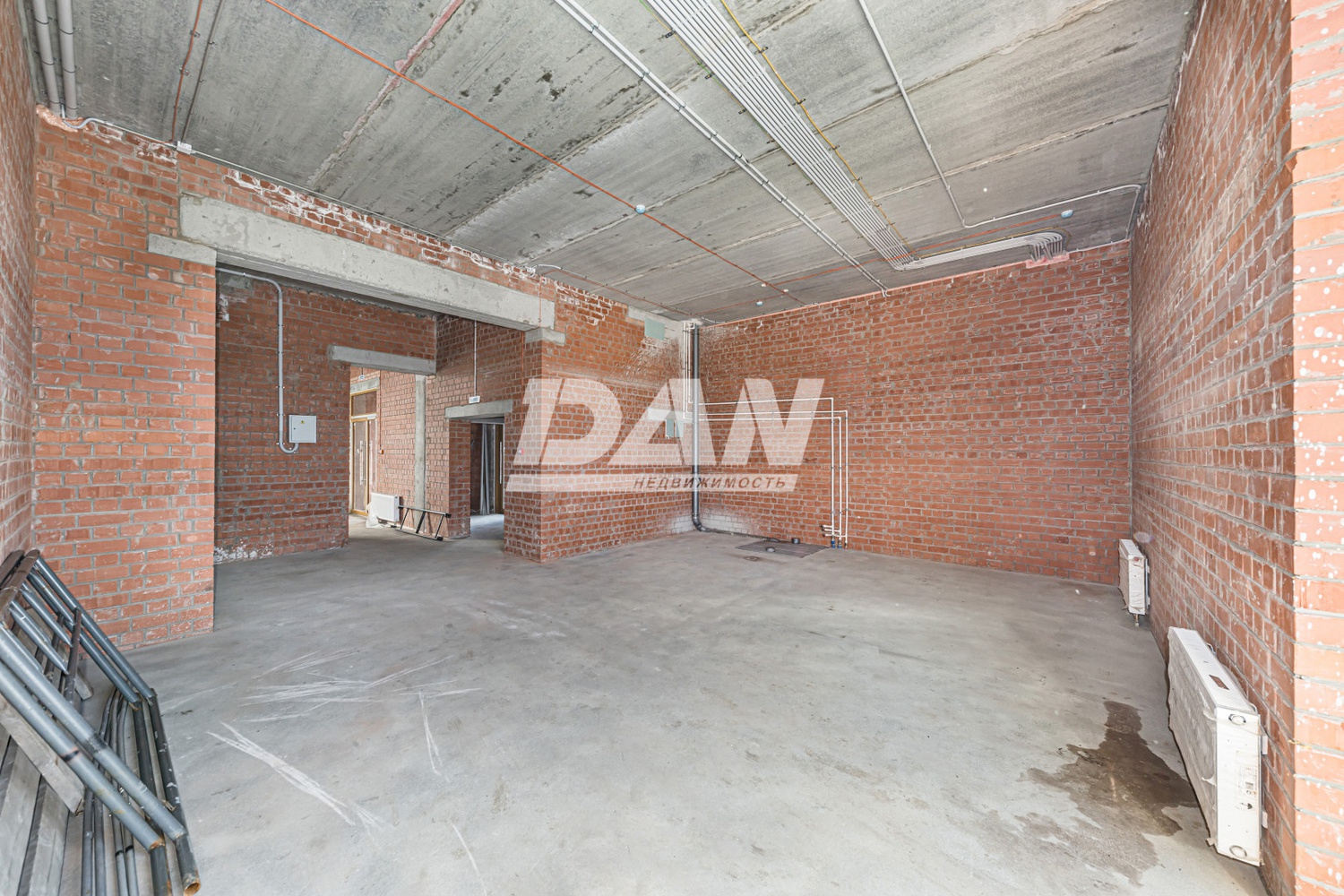 Торговая площадь 599,7 м²