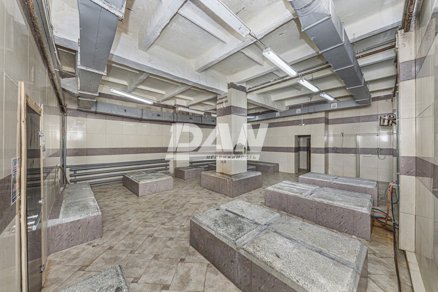 Помещение свободного назначения 818,6 м²