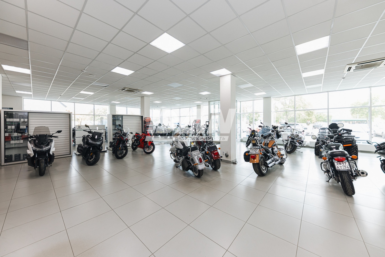 Торговое помещение 450 м²