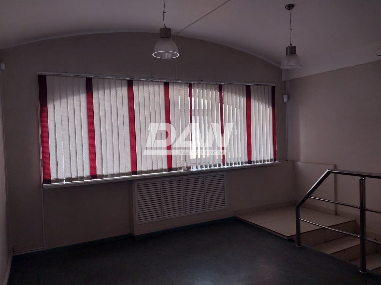 Торговое помещение 244,6 м²