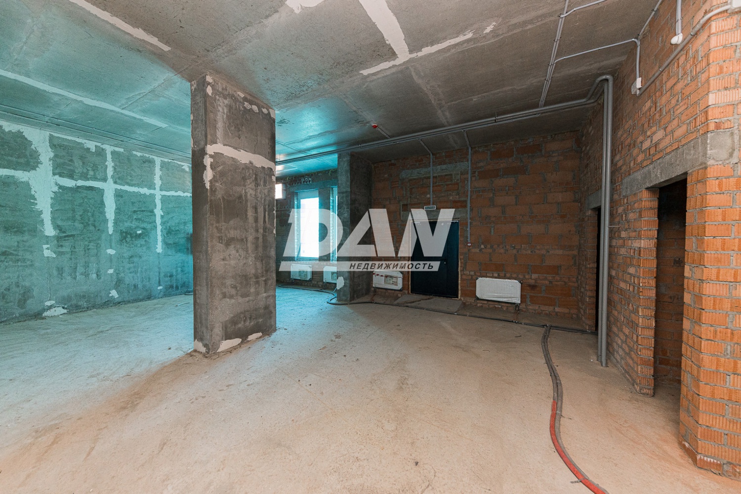Помещение свободного назначения 278,8 м²