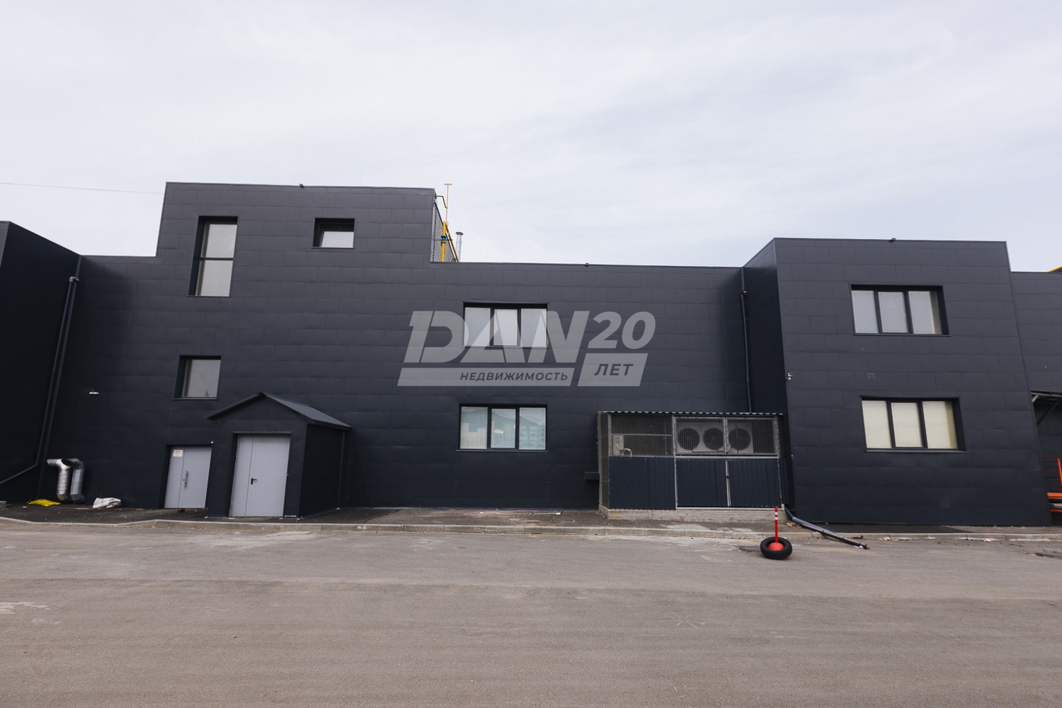 Помещение свободного назначения 287 м²