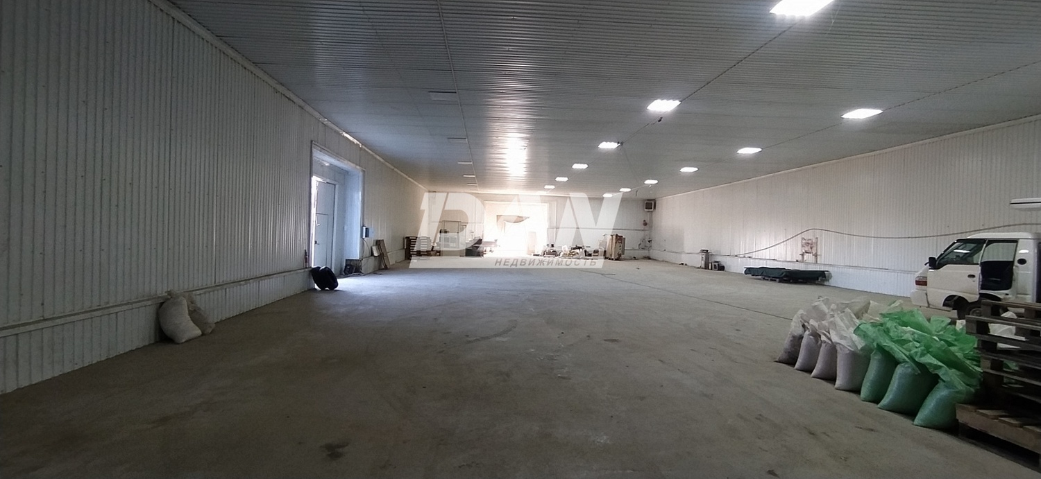 Склад 827 м²