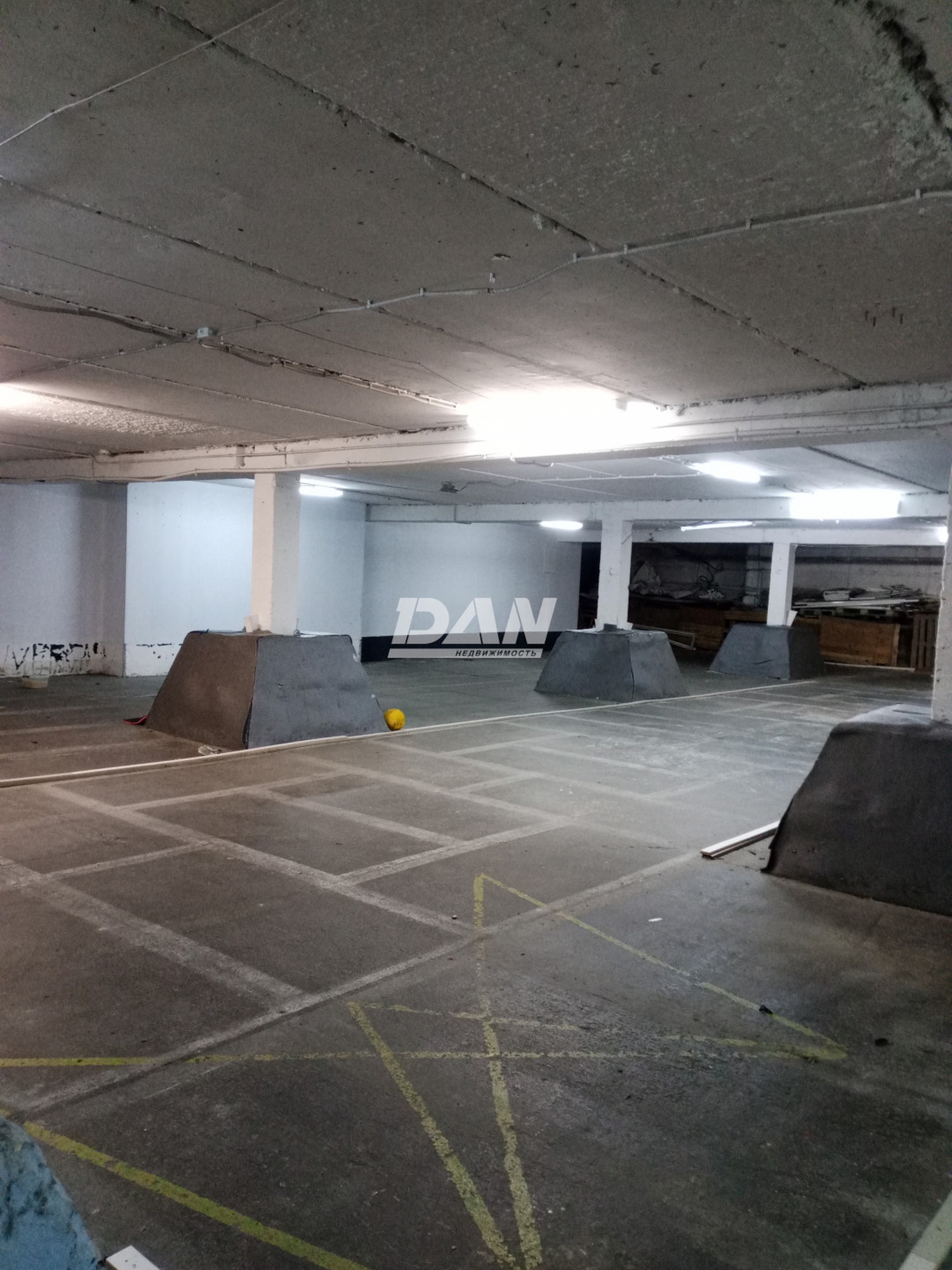 Помещение свободного назначения 400 м²