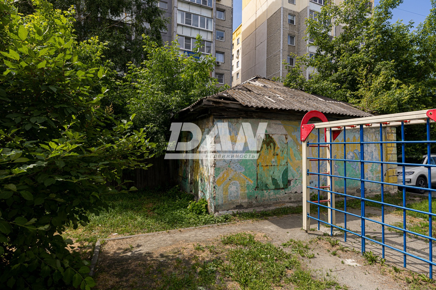 Земельный участок 810 м²