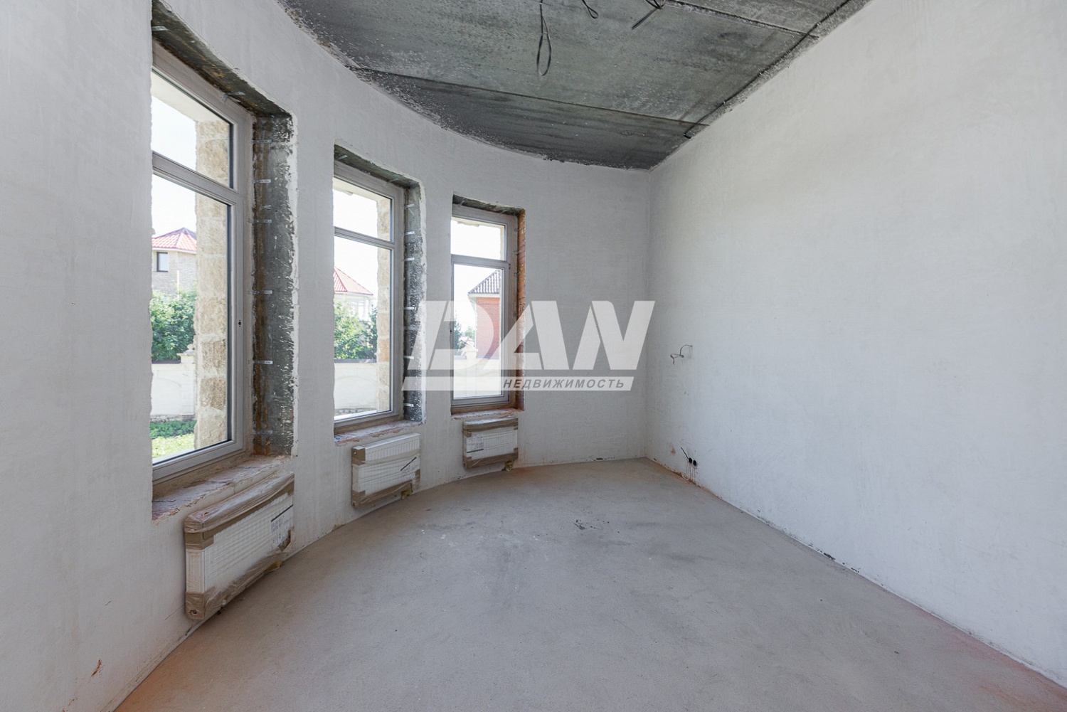 Помещение свободного назначения 1736,3 м²