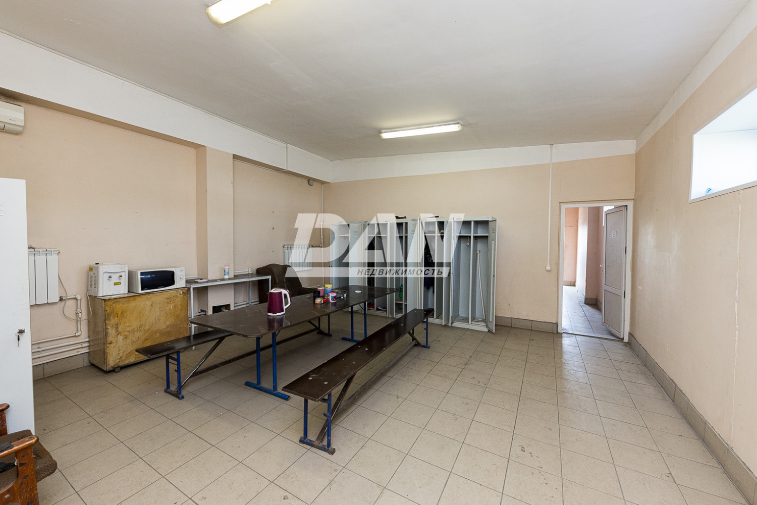 Производственное помещение 1200 м²