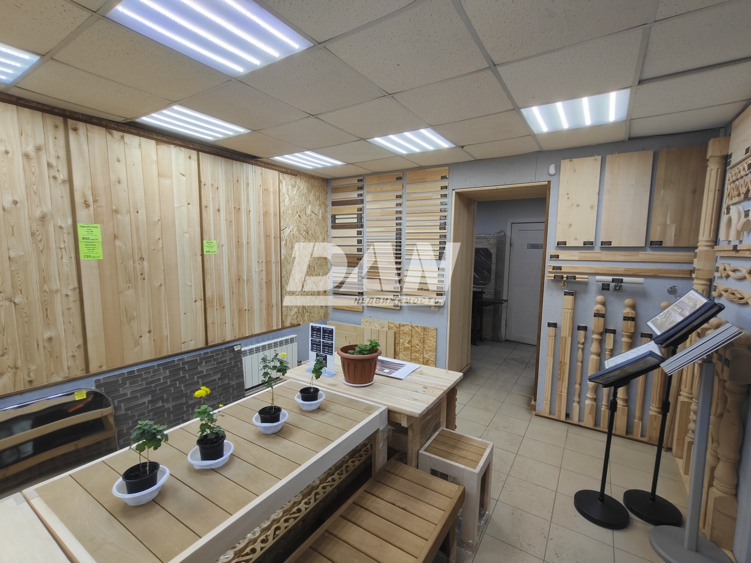 Торговое помещение 176 м²