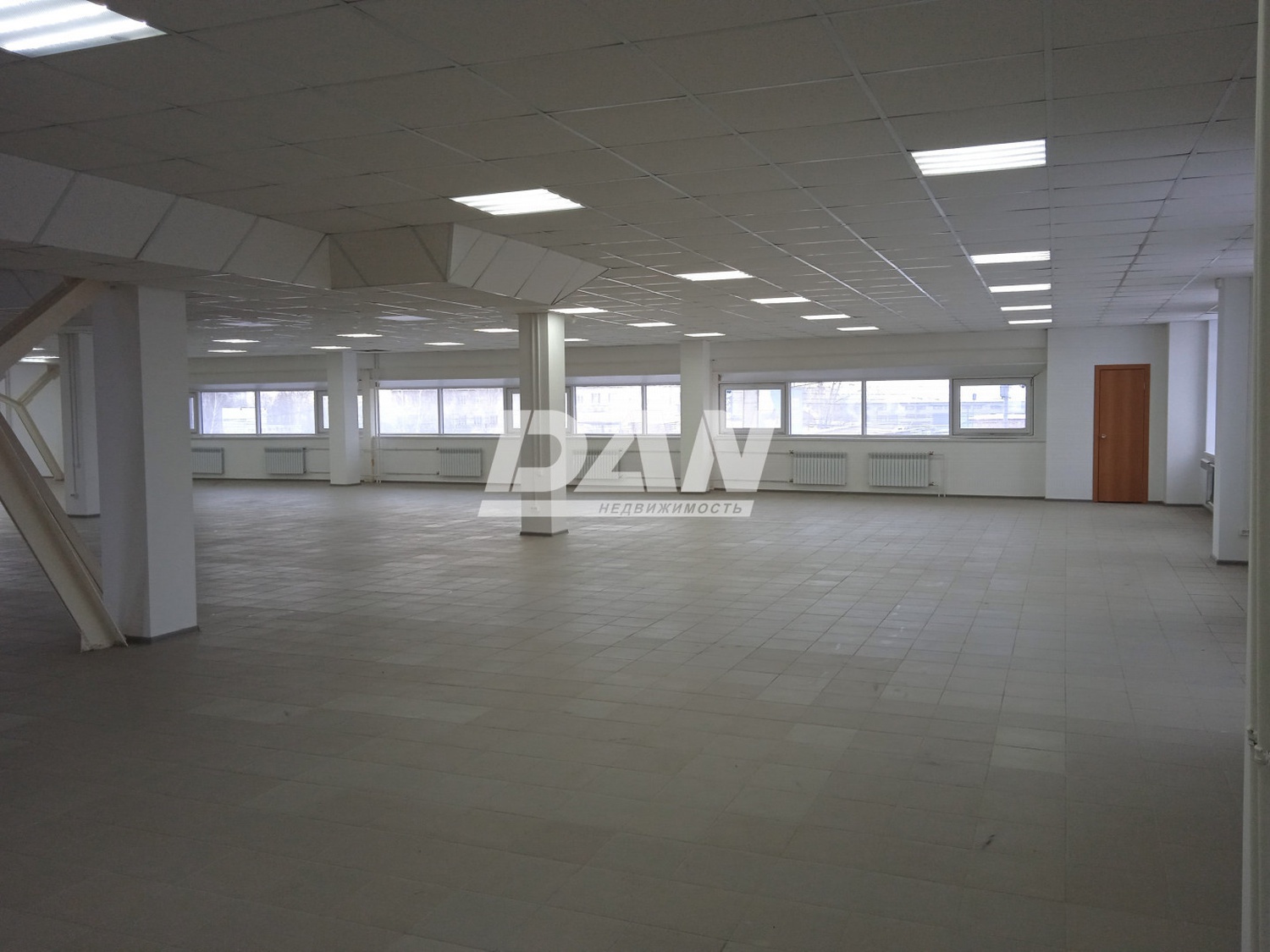 Помещение свободного назначения 600 м²