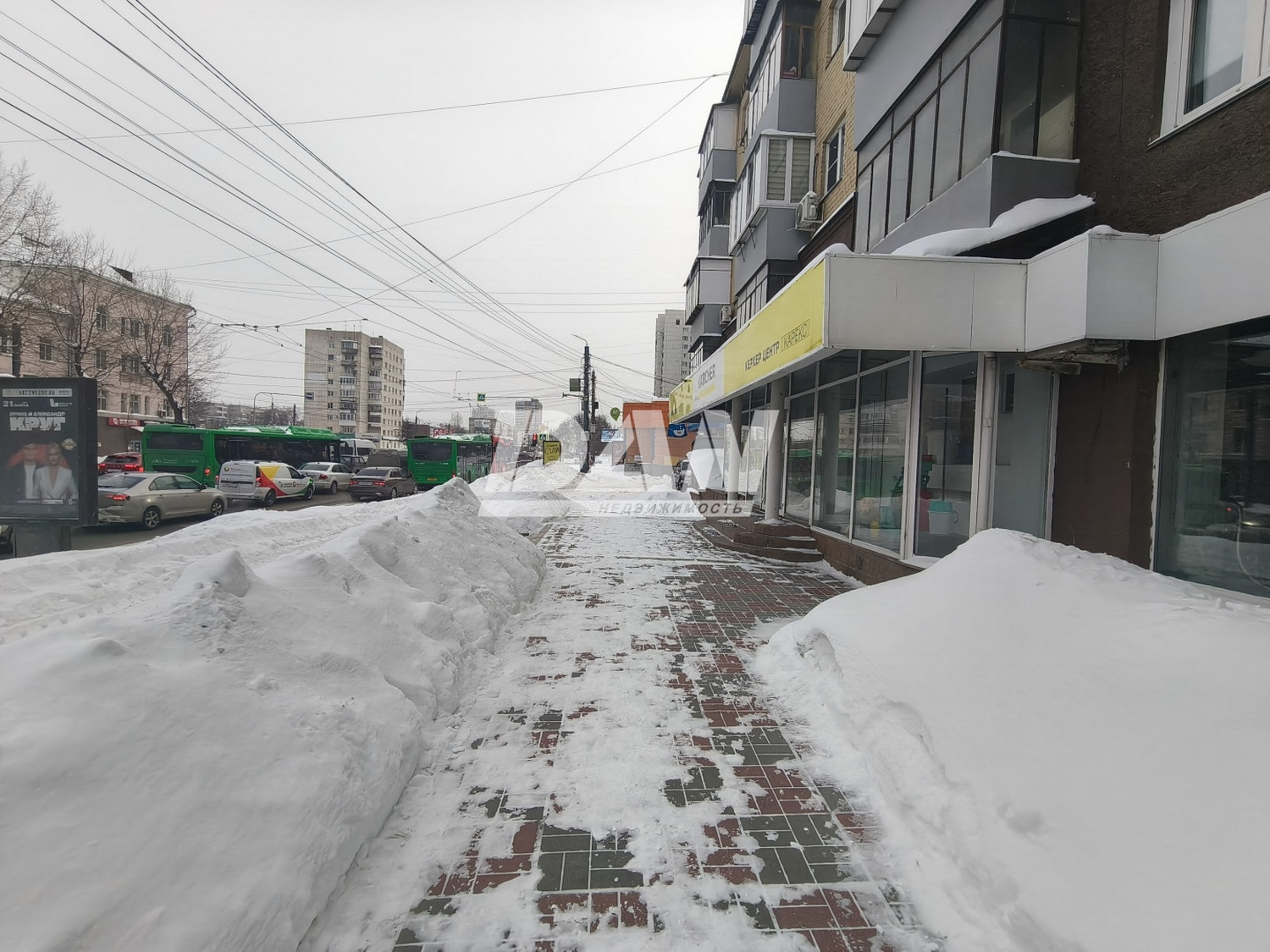 Торговое помещение 180 м²