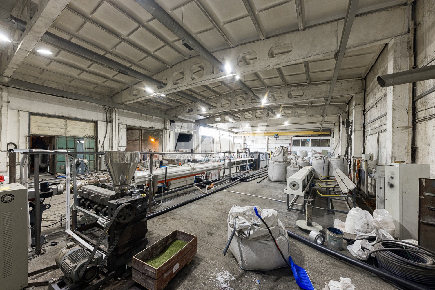 Производственное помещение 1200 м²