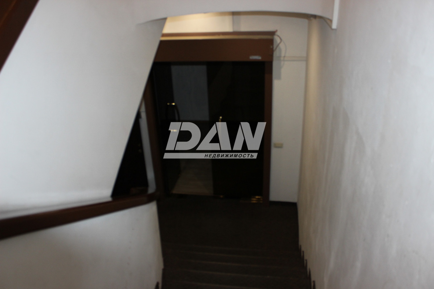 Помещение свободного назначения 897,7 м²