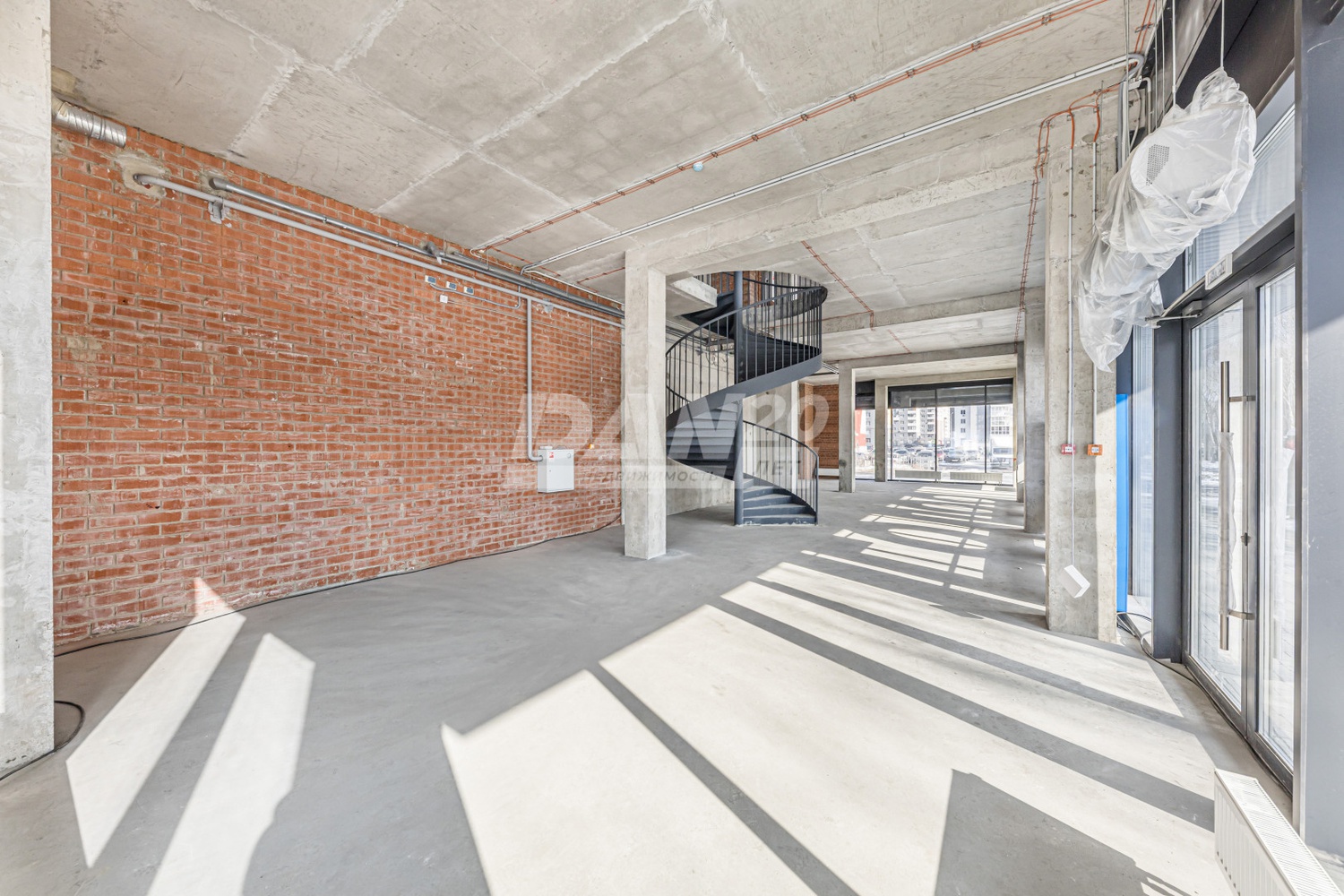 Торговая площадь 459,6 м²