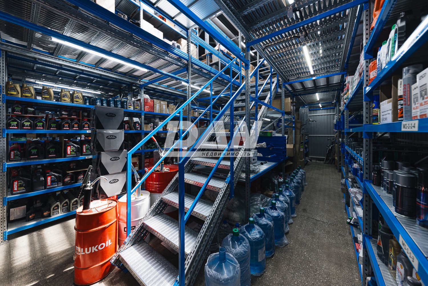 Торговое помещение 311 м²