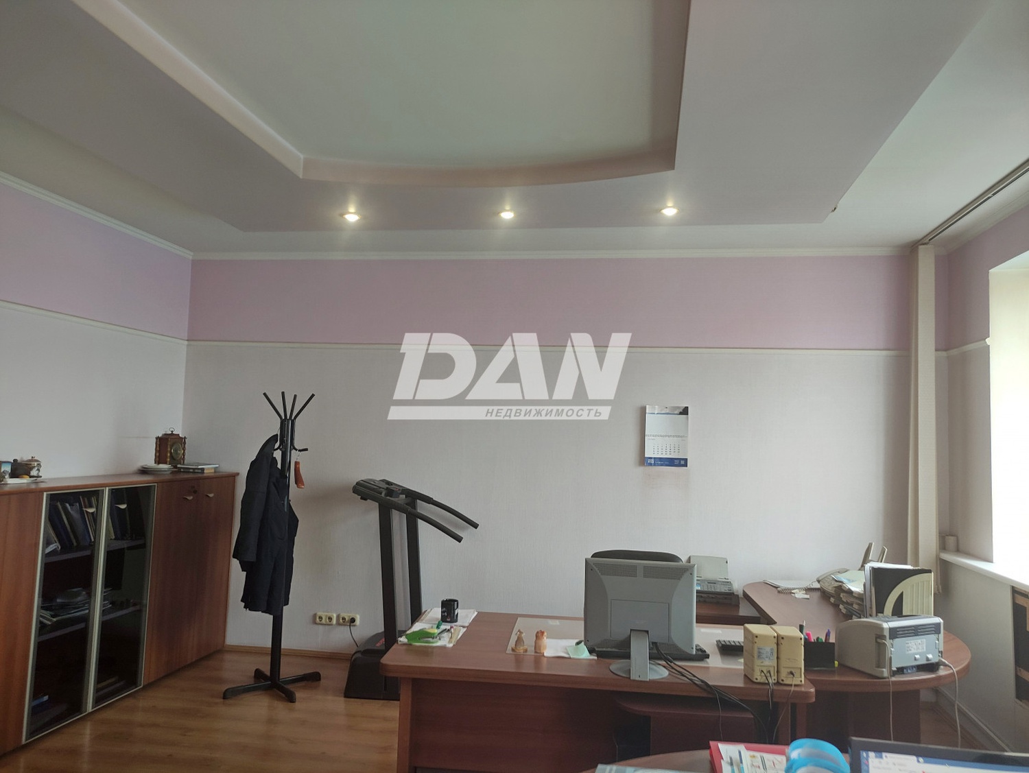 Офис 1030,2 м²