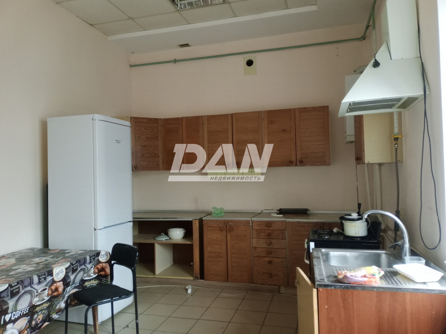 Помещение свободного назначения 200 м²